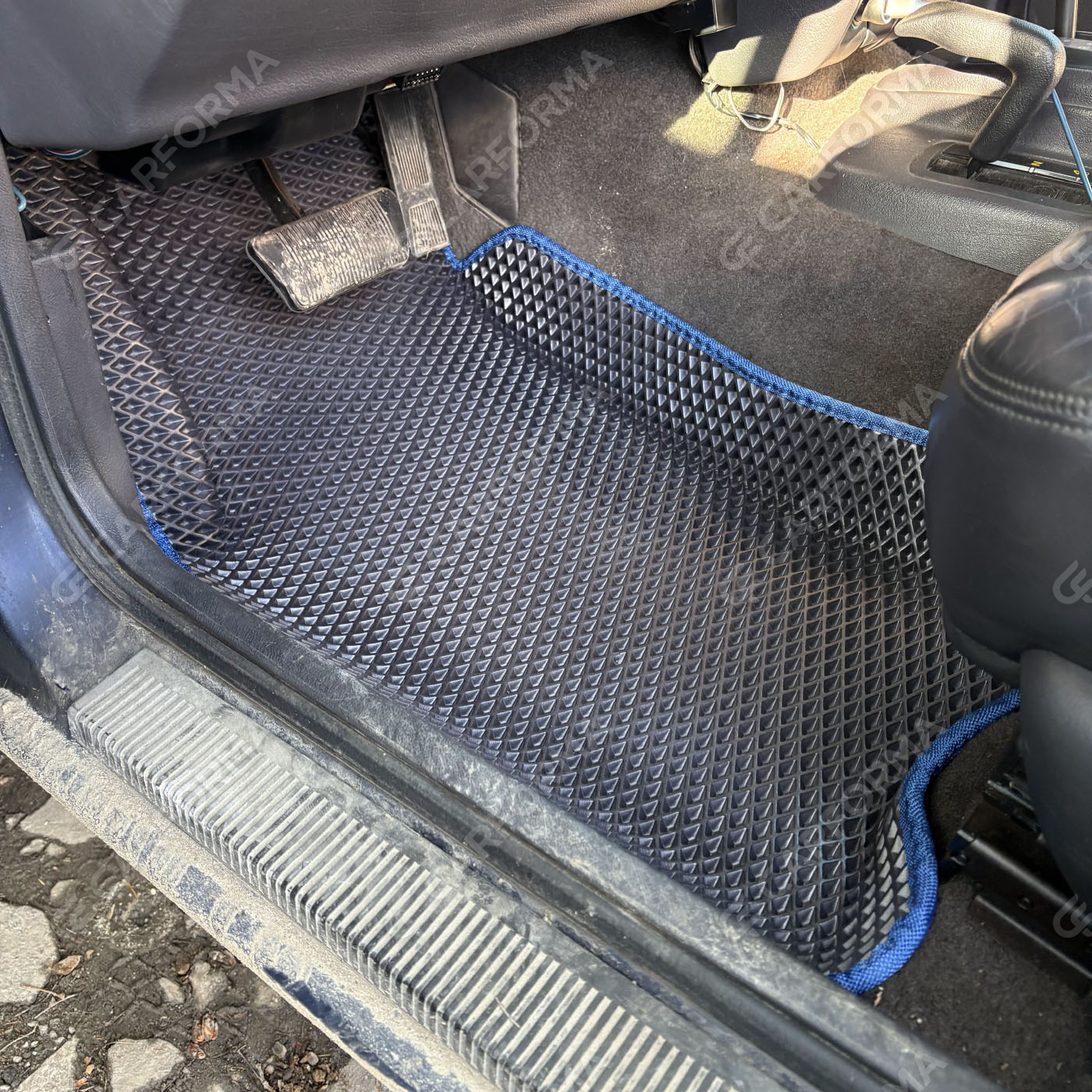 Коврики на Jeep Grand Cherokee (ZJ) 1992&nbsp;-&nbsp;1999 в Новороссийске