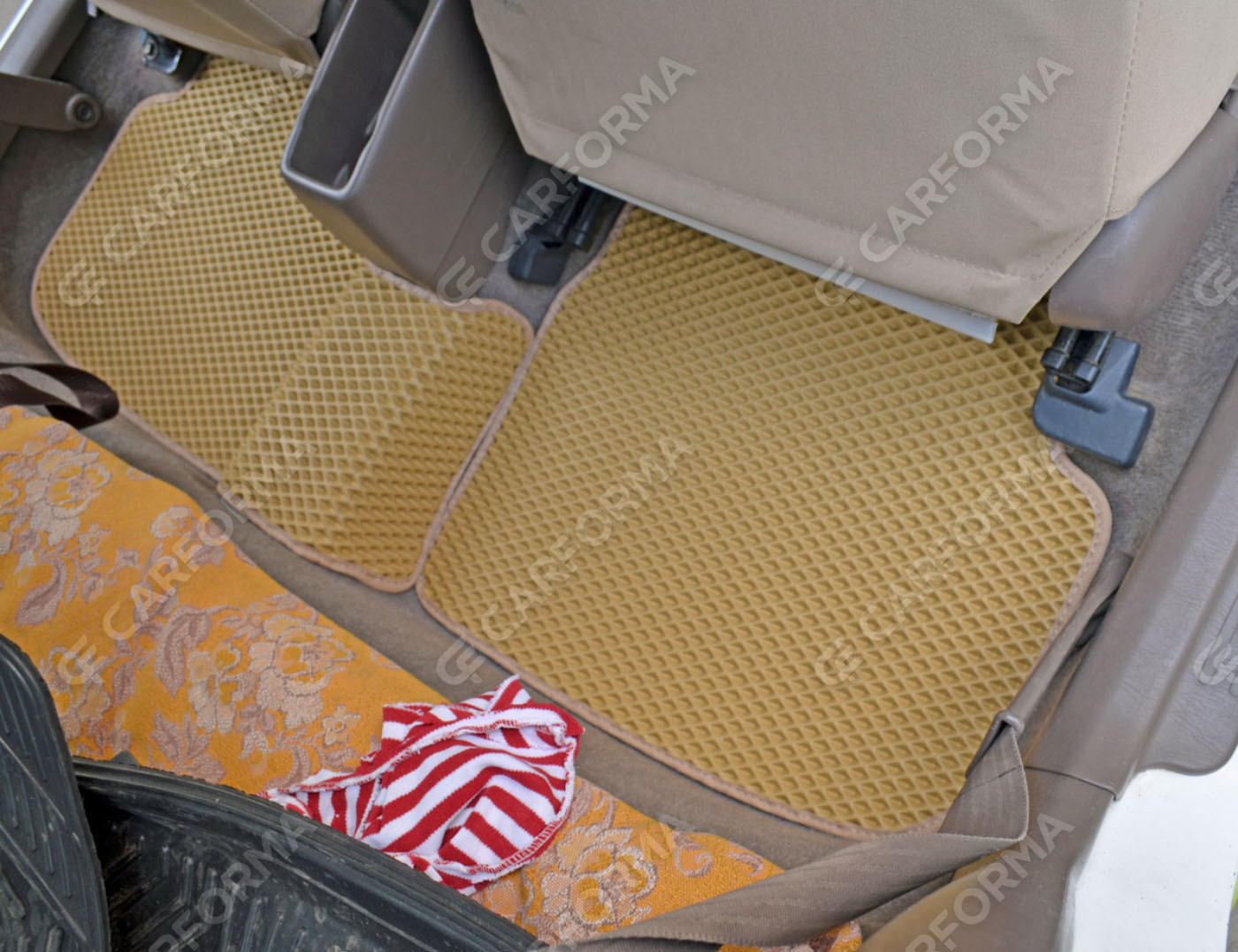 Коврики на Toyota Cynos (L50) 1995&nbsp;-&nbsp;1999 в Новороссийске