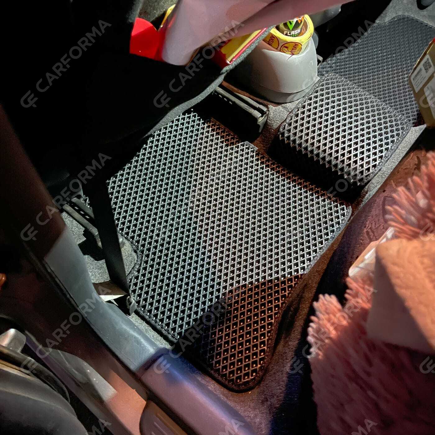 Ворсовые коврики на Toyota Vitz I 1998&nbsp;-&nbsp;2005 в Новороссийске