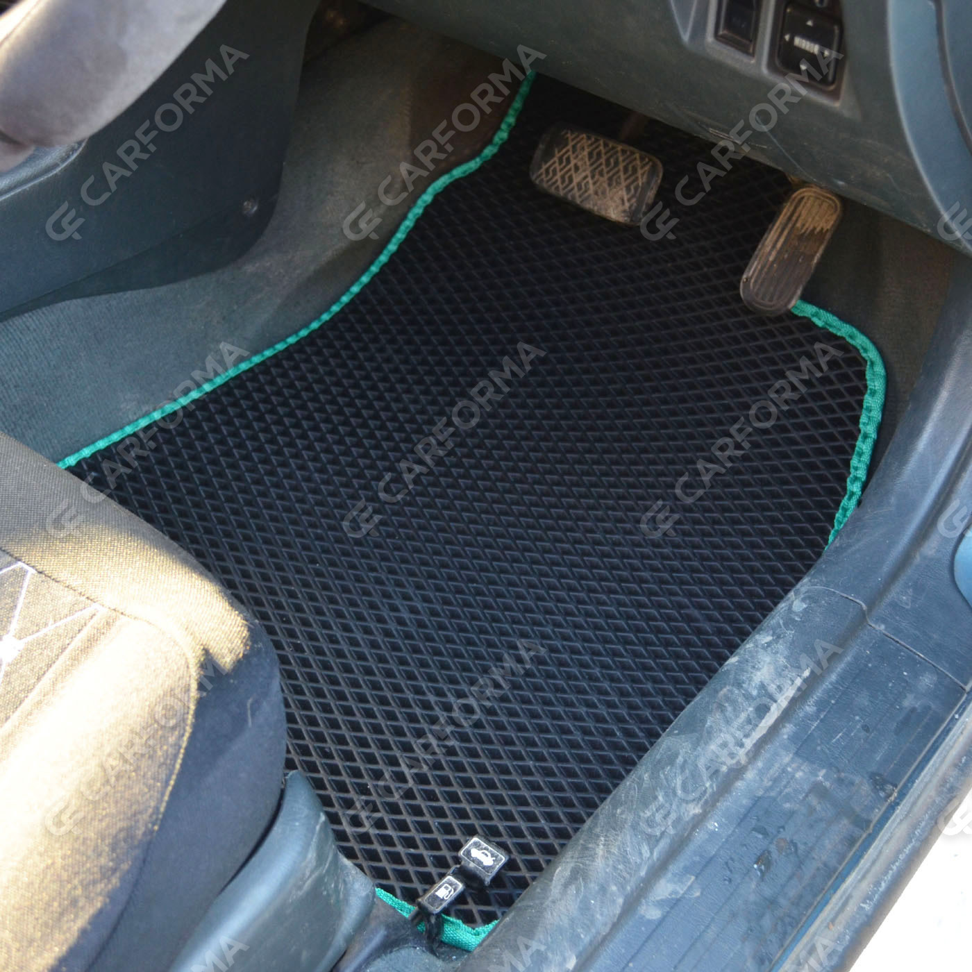 Коврики на Toyota Cynos (L50) 1995&nbsp;-&nbsp;1999 в Новороссийске