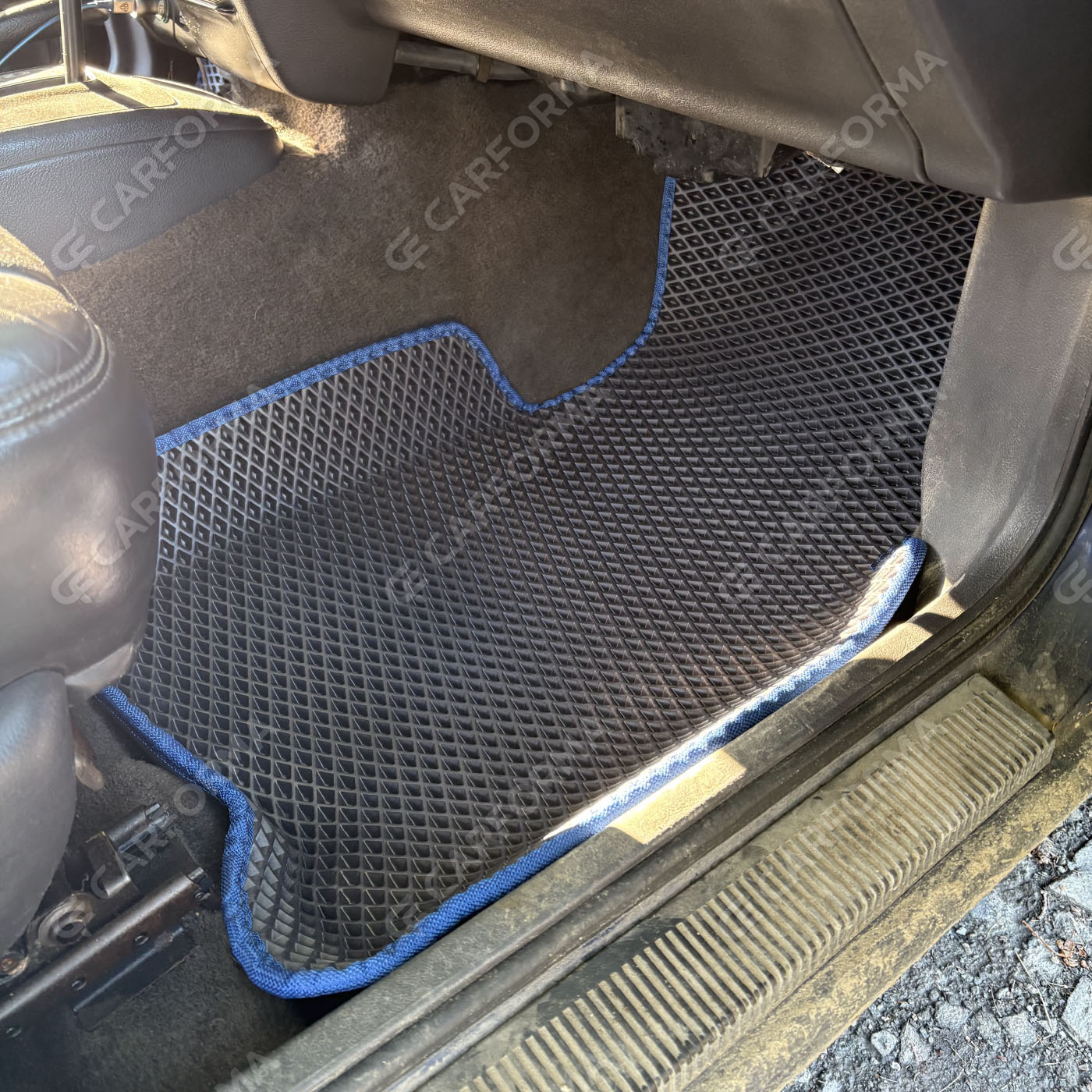 Коврики на Jeep Grand Cherokee (ZJ) 1992&nbsp;-&nbsp;1999 в Новороссийске