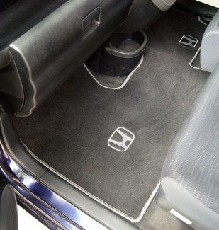 Коврики на Honda Zest 2006 - 2012 в Новороссийске