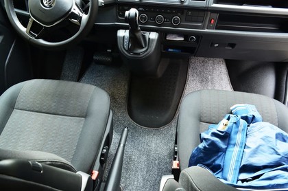 Коврики на Volkswagen Caravelle (T6) 2015 - 2019 в Новороссийске
