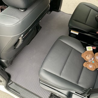 Коврики на Toyota Esquire (R80) 2014 - 2021 в Новороссийске