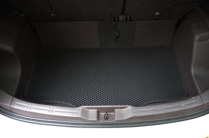 Коврики на Toyota Porte II 2012 - 2020 в Новороссийске