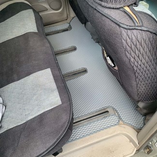Коврики на Toyota Estima II 2000 - 2005 в Новороссийске