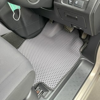 Коврики на Nissan Serena (C26) 2010 - 2016 в Новороссийске