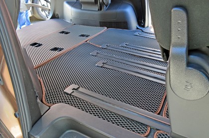Коврики на Nissan Serena (C26) 2010 - 2016 в Новороссийске