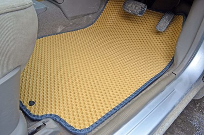 Коврики на Nissan March (K12) 2002 - 2010 в Новороссийске