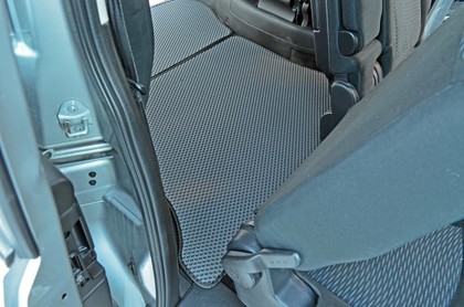 Коврики на Nissan Serena (C26) 2010 - 2016 в Новороссийске