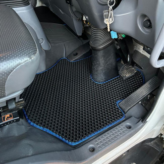 Коврики на Isuzu Forward V узкая кабина 2007 - 2025 в Новороссийске