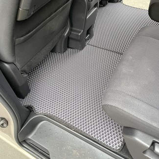 Коврики на Nissan Serena (C26) 2010 - 2016 в Новороссийске