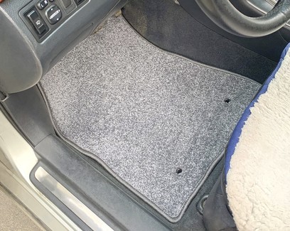 Коврики на Toyota Avensis II 2002 - 2008 в Новороссийске