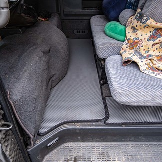 Коврики на Mitsubishi Delica 3 1986 - 1999 в Новороссийске