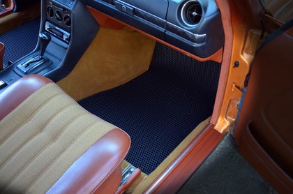 Коврики на Mercedes W123 1975 - 1986 в Новороссийске