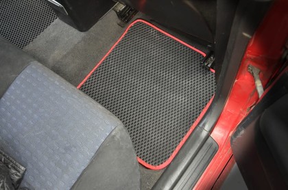 Коврики на Mitsubishi Lancer IX 2000 - 2010 в Новороссийске