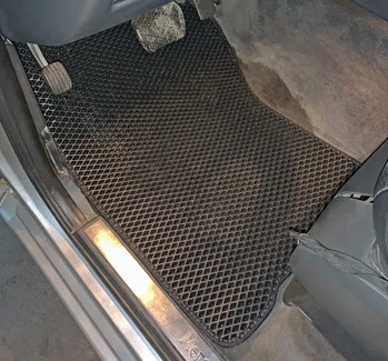 Коврики на Mercedes ML (W163) 1997 - 2005 в Новороссийске