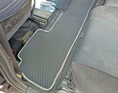 Коврики на Toyota Wish I 2003 - 2009 в Новороссийске