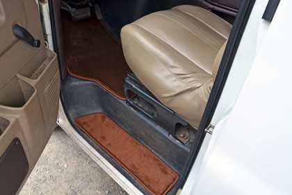Коврики на Chevrolet Express 2002 - 2019 в Новороссийске