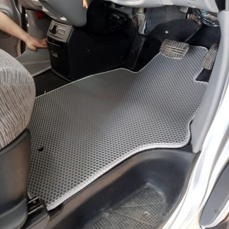 Коврики на Mitsubishi Delica 4 1994 - 2007 в Новороссийске