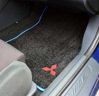 Коврики на Mitsubishi Eclipse IV 2005 - 2011 в Новороссийске