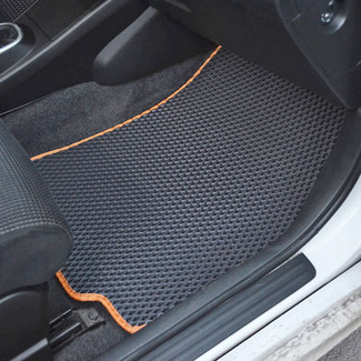 Коврики на Nissan Tiida (C11) 2004 - 2014 в Новороссийске