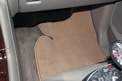 Коврики на Cadillac Escalade II 2002 - 2007 в Новороссийске