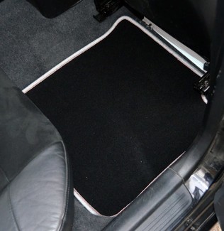 Коврики на Mitsubishi Lancer Evolution VIII 2003 - 2006 в Новороссийске