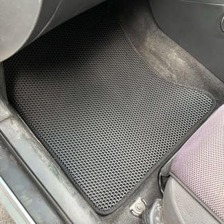 Коврики на Toyota Allex 2001 - 2006 в Новороссийске