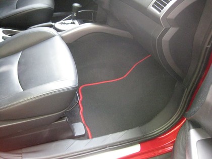 Коврики на Mitsubishi Outlander XL 2005 - 2013 в Новороссийске