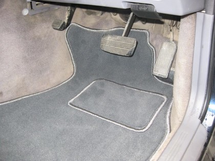 Коврики на Nissan Gloria (Y34) 1999 - 2004 в Новороссийске