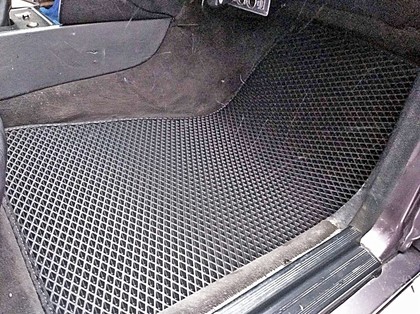 Коврики на Mercedes 190 (W201) 1982 - 1993 в Новороссийске