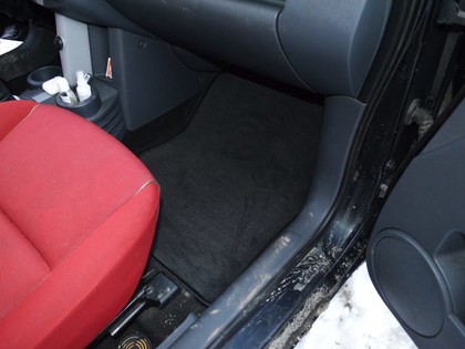 Коврики на Mitsubishi Colt VI 2002 - 2012 в Новороссийске