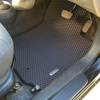 Ворсовые коврики на Toyota Vitz I 1998 - 2005 в Новороссийске Ворсовые коврики на Toyota Vitz I 1998 - 2005 в Новороссийске