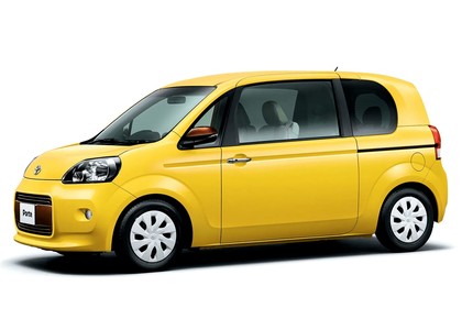 Коврики на Toyota Porte II 2012 - 2020 в Новороссийске