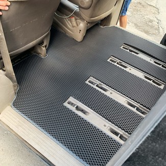 Коврики на Dodge Caravan (RG) 2000 - 2007 в Новороссийске