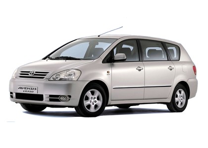 Коврики на Toyota Avensis Vesro II 2001 - 2009 в Новороссийске