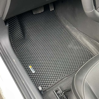 Коврики на Chevrolet Onix II 2019 - 2025 в Новороссийске