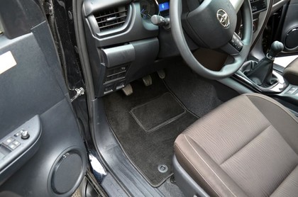 Коврики на Toyota Fortuner II 2015 - 2025 в Новороссийске