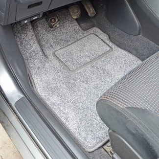 Коврики на Nissan Tiida (C11) 2004 - 2014 в Новороссийске