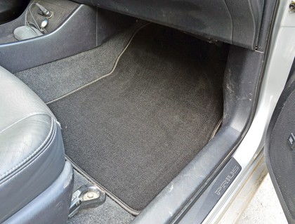Коврики на Toyota Prius (30) 2009 - 2016 в Новороссийске