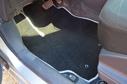 Ворсовые коврики на Toyota Yaris II 2005 - 2011 в Новороссийске