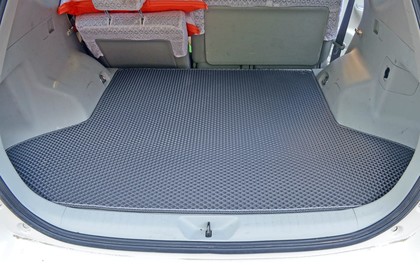Коврики на Toyota Prius Alpha 2011 - 2021 в Новороссийске