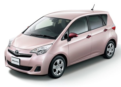 Коврики на Toyota Ractis II 2010 - 2016 в Новороссийске