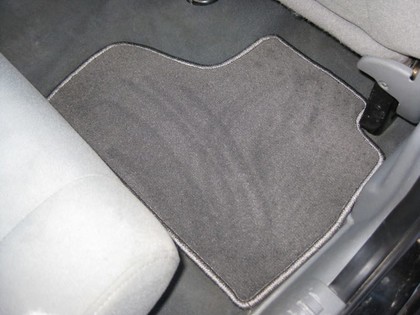 Коврики на Jeep Cherokee (KJ) 2001 - 2007 в Новороссийске