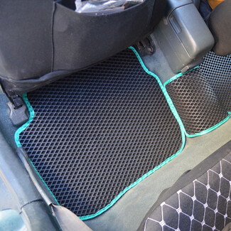 Коврики на Toyota Cynos (L50) 1995&nbsp;-&nbsp;1999 в Новороссийске