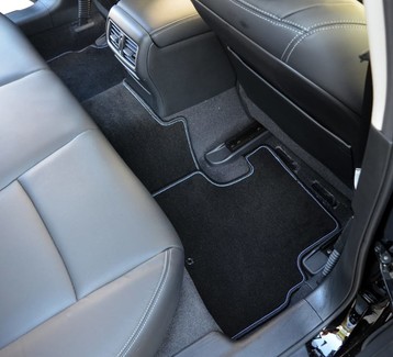 Ворсовые коврики на Infiniti Q50 2014 - 2025 в Новороссийске