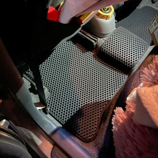 Ворсовые коврики на Toyota Vitz I 1998 - 2005 в Новороссийске Ворсовые коврики на Toyota Vitz I 1998 - 2005 в Новороссийске