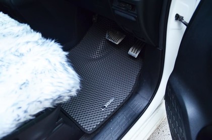 Коврики на Toyota Esquire (R80) 2014 - 2021 в Новороссийске
