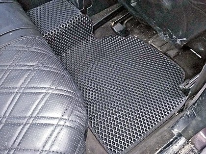 Коврики на Mercedes 190 (W201) 1982 - 1993 в Новороссийске
